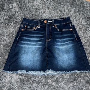 Mid-rise Jean skirt